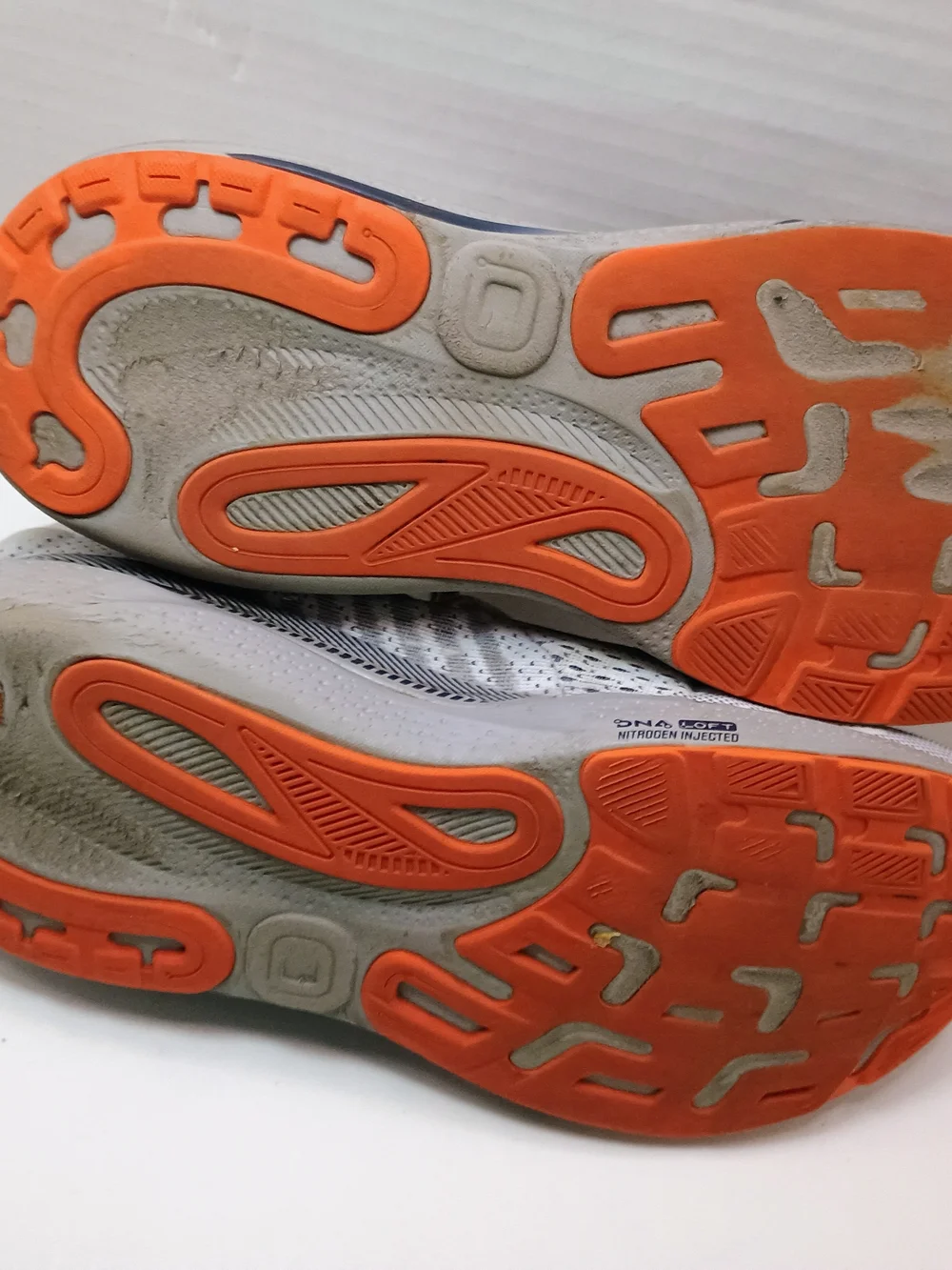 Brooks Adrenaline GTS 24 Men's Running Shoes